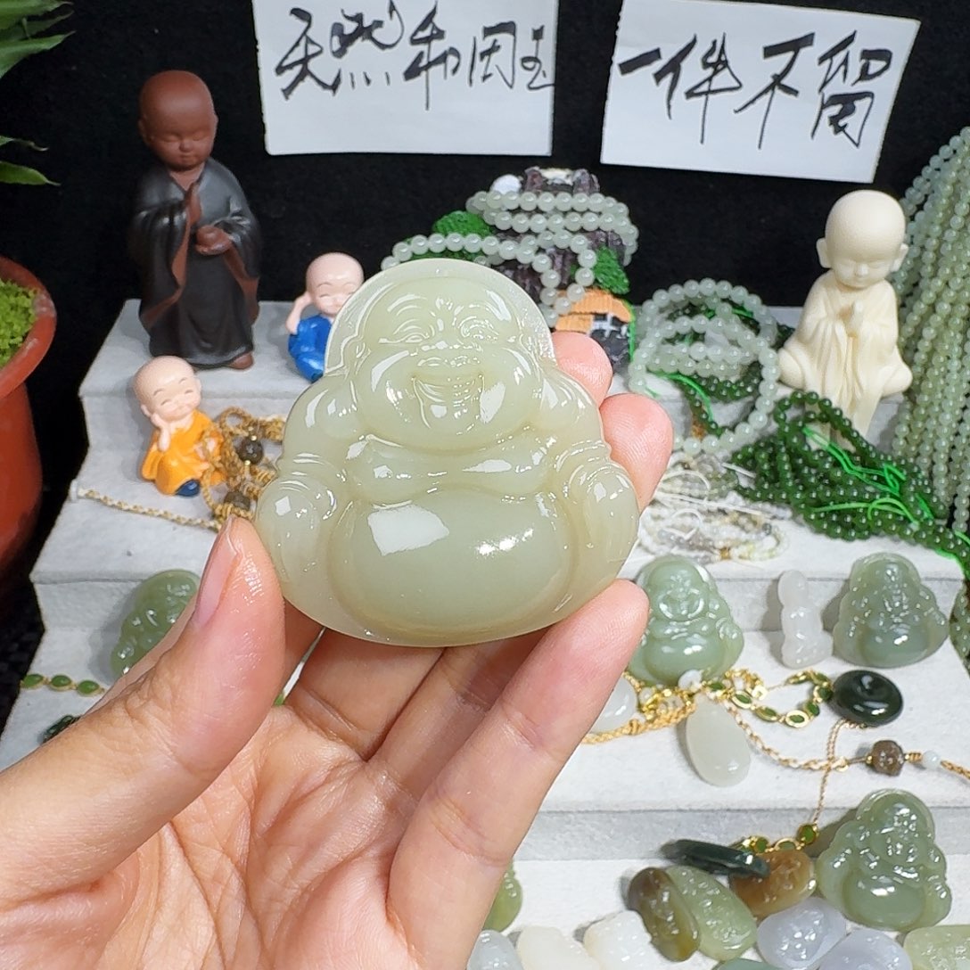 认***豆和田玉未镶嵌颈饰