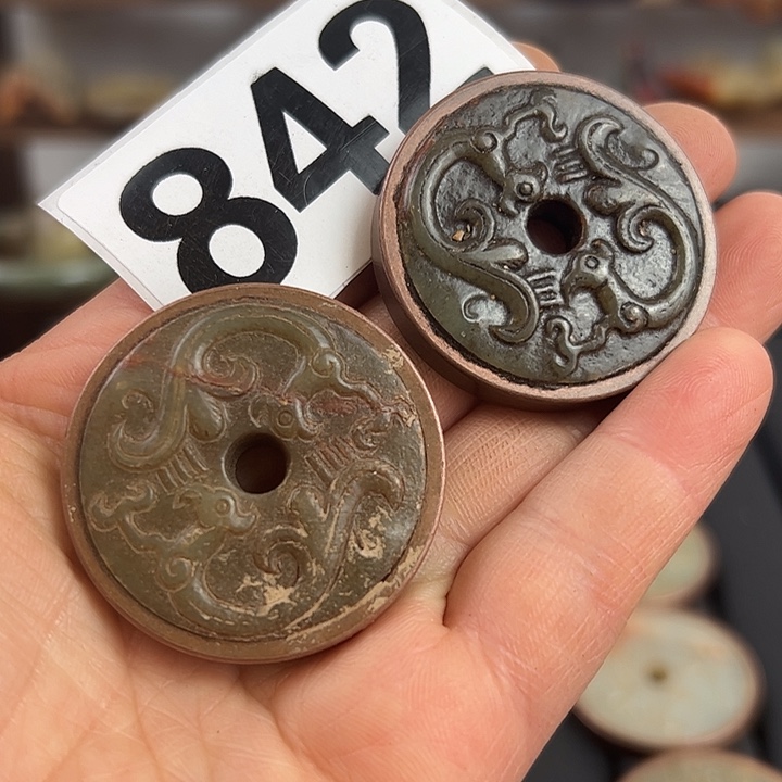 和田玉（糖玉）颈饰未镶嵌粉**髅
