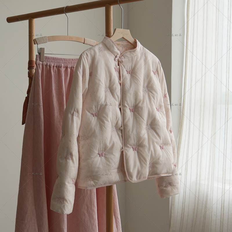 5428《以诺》原创设计师款文艺小清新蝴蝶刺绣白鸭绒羽绒服外套