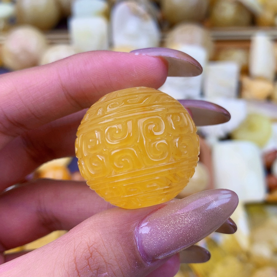 琥珀未镶嵌珠宝奇石29.5