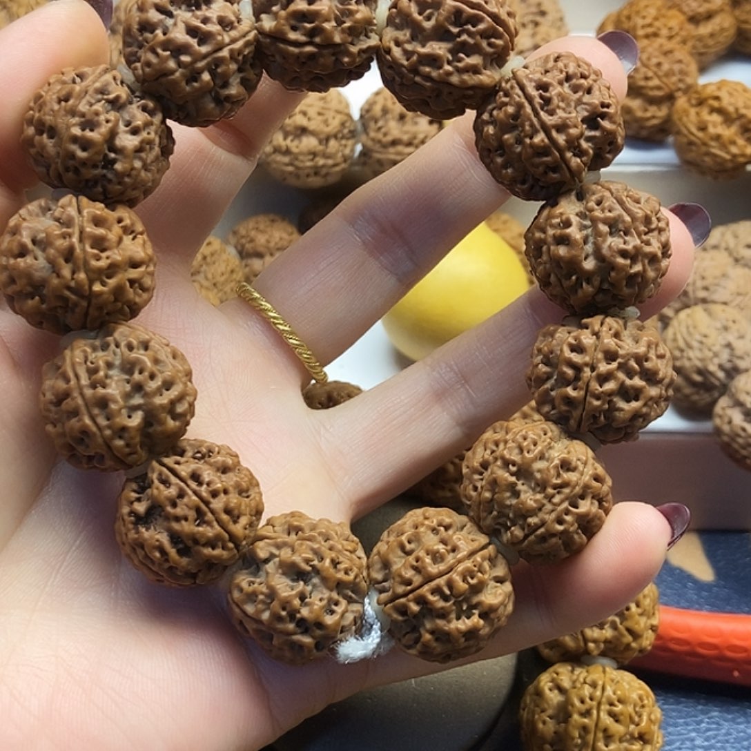 吊坠金刚菩提蜂王梅花