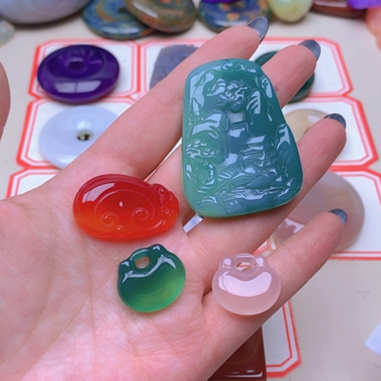 【闪购商品】未镶嵌玛瑙/玉髓珠宝半成品《**》