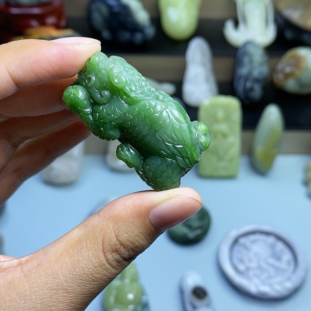 颈饰未镶嵌和田玉集***坊