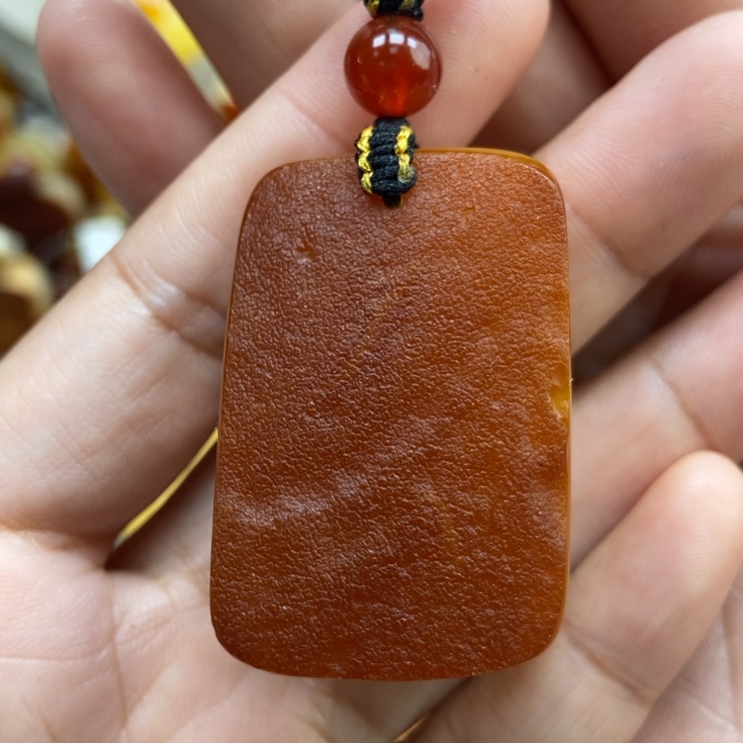 【闪购商品】琥珀颈饰未镶嵌