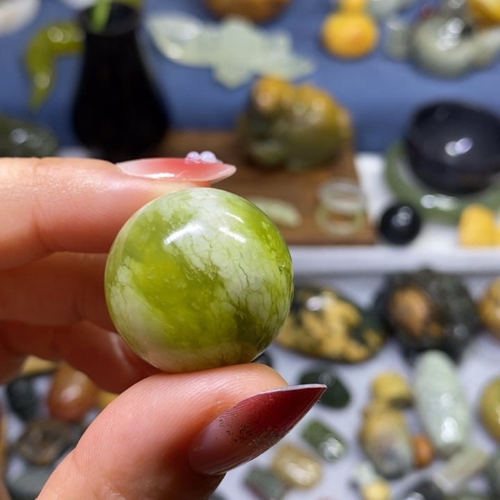 蛇纹石玉未镶嵌岫玉2.5珠