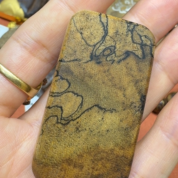 大叶紫檀（黑酸枝木类）