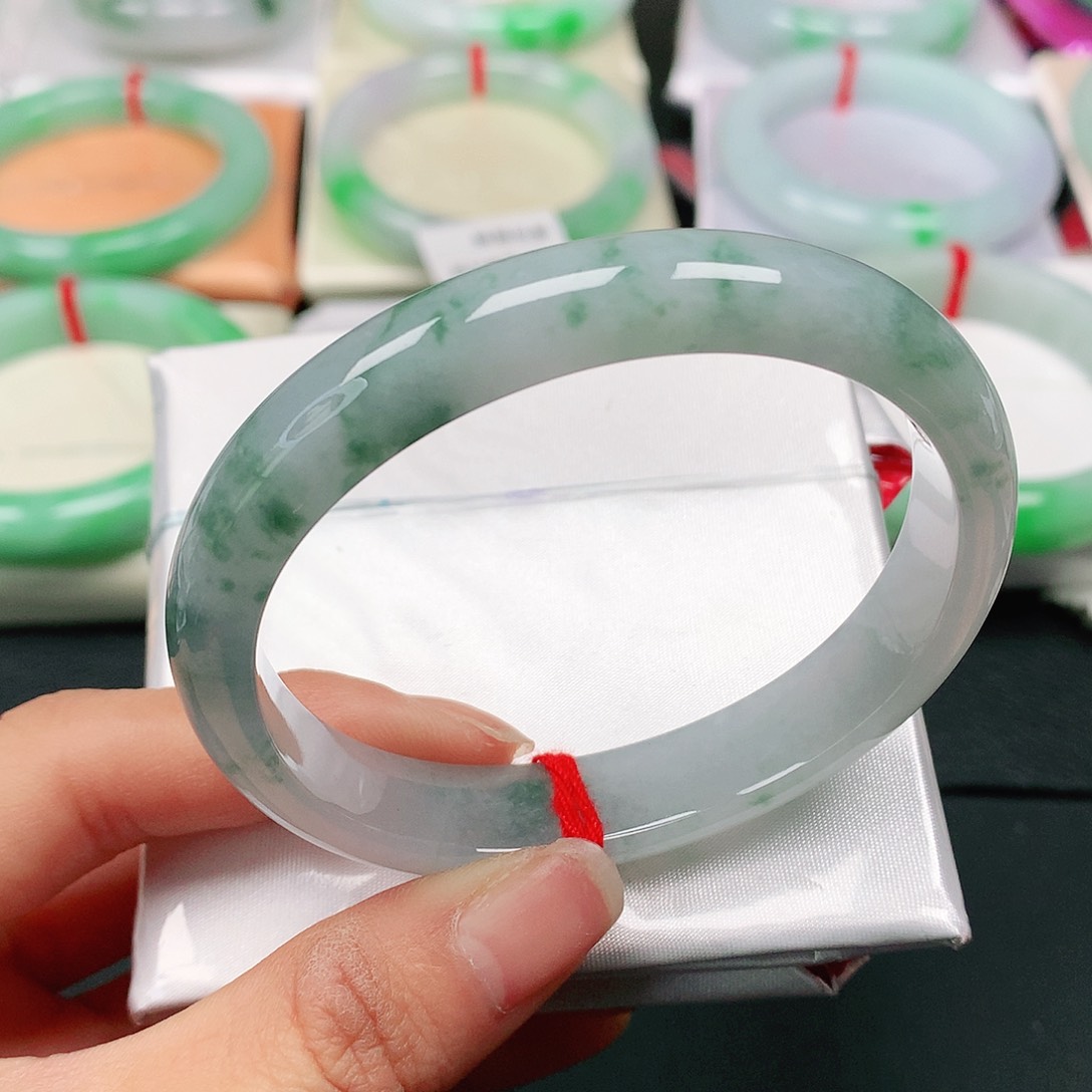 翡翠手镯（贵妃镯）未镶嵌天然翡翠手镯56