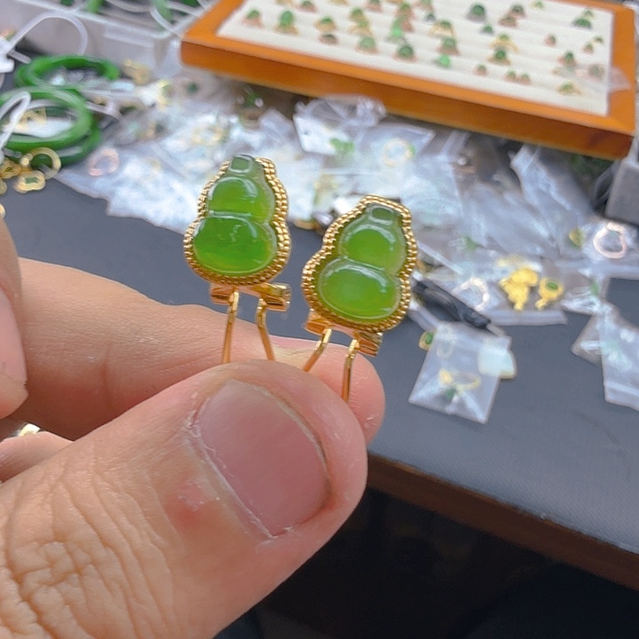 和田玉（碧玉）耳饰银S925镀金镶嵌