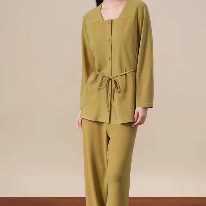 宽画96802家居服女套装睡衣磨毛棉舒适保暖柔软睡衣长衣长裤