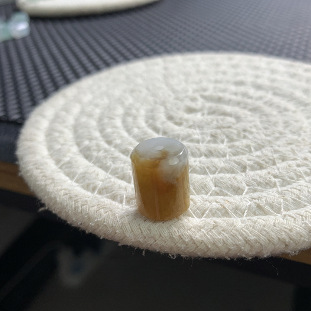 天然缅甸翡翠a货-桶珠蜂蜜色路路通15-12.2nm 无纹裂