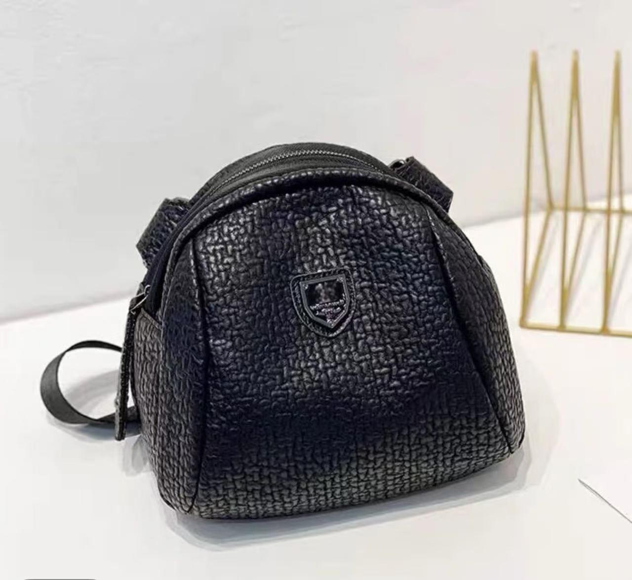 110 女士休闲百搭斜跨包 F11