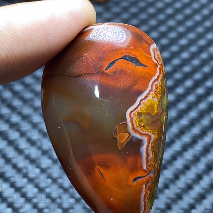 玛瑙/玉髓颈饰未镶嵌画