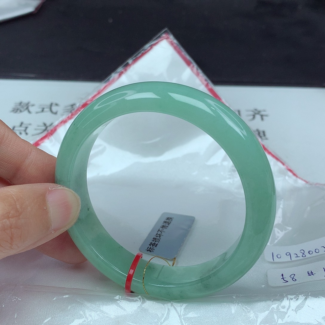 翡翠手镯未镶嵌58圈0224