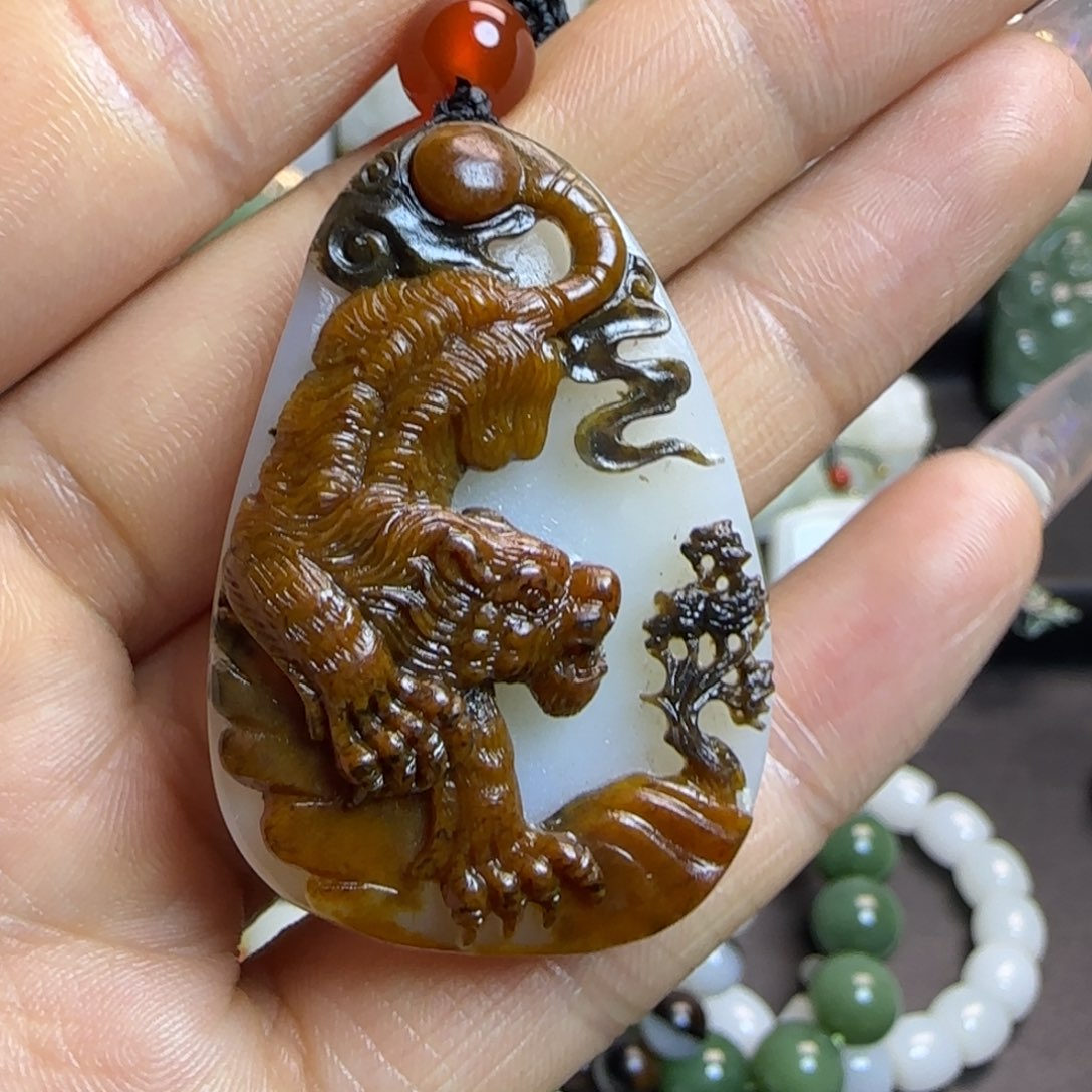 和田玉颈饰未镶嵌