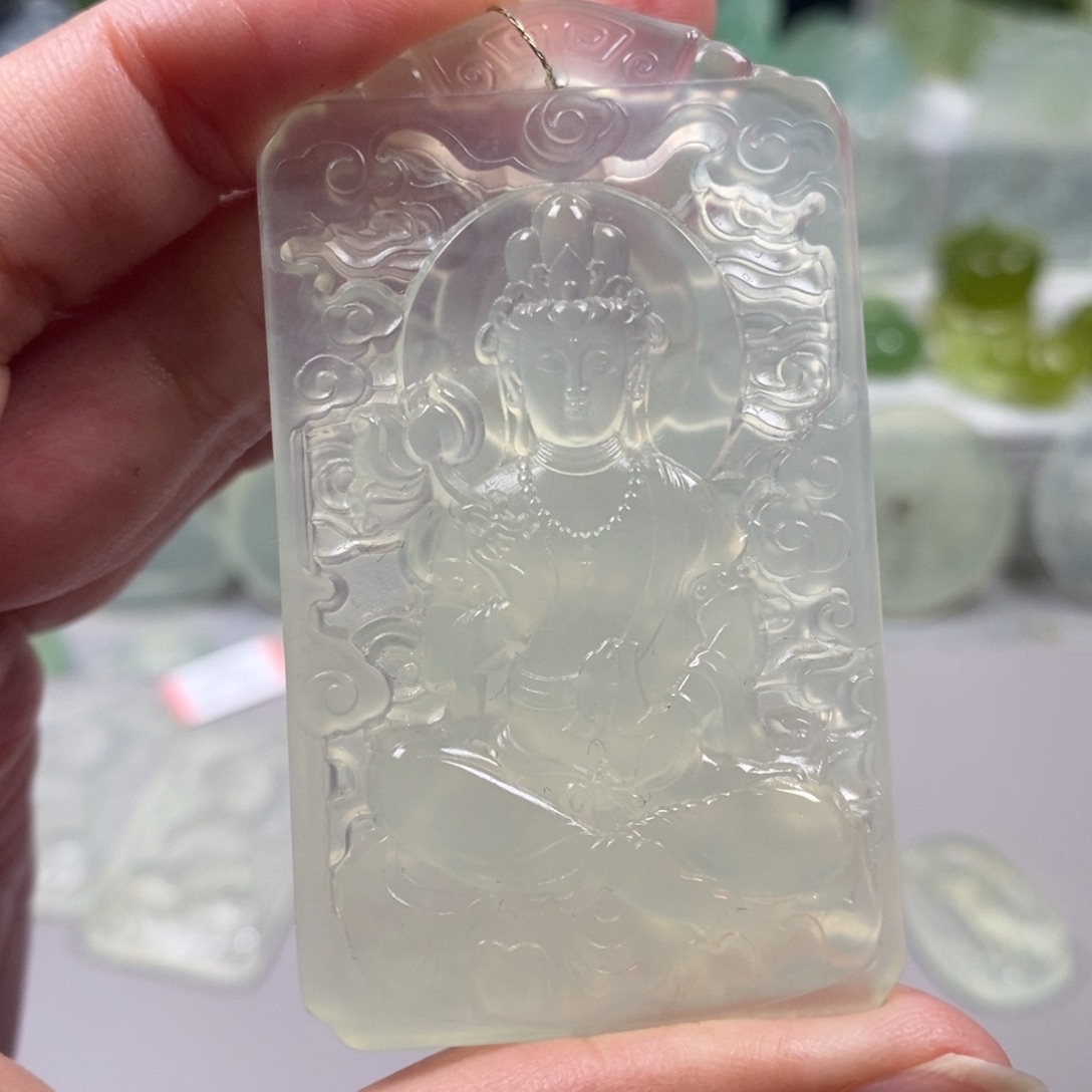 传***说蛇纹石玉未镶嵌颈饰