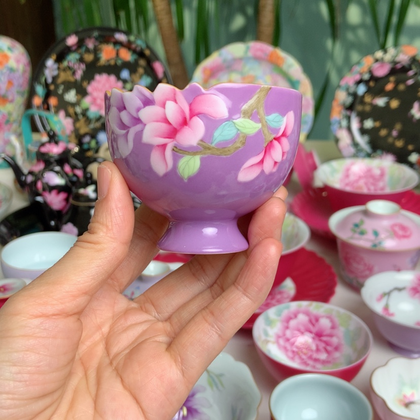 【闪购商品】景德镇陶瓷蹄花玉兰雕刻主人杯