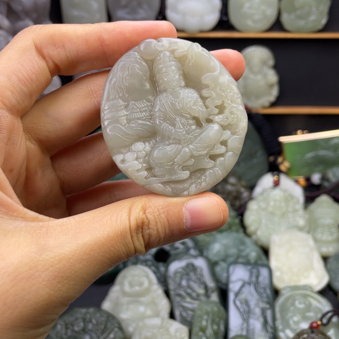 和田玉未镶嵌颈饰