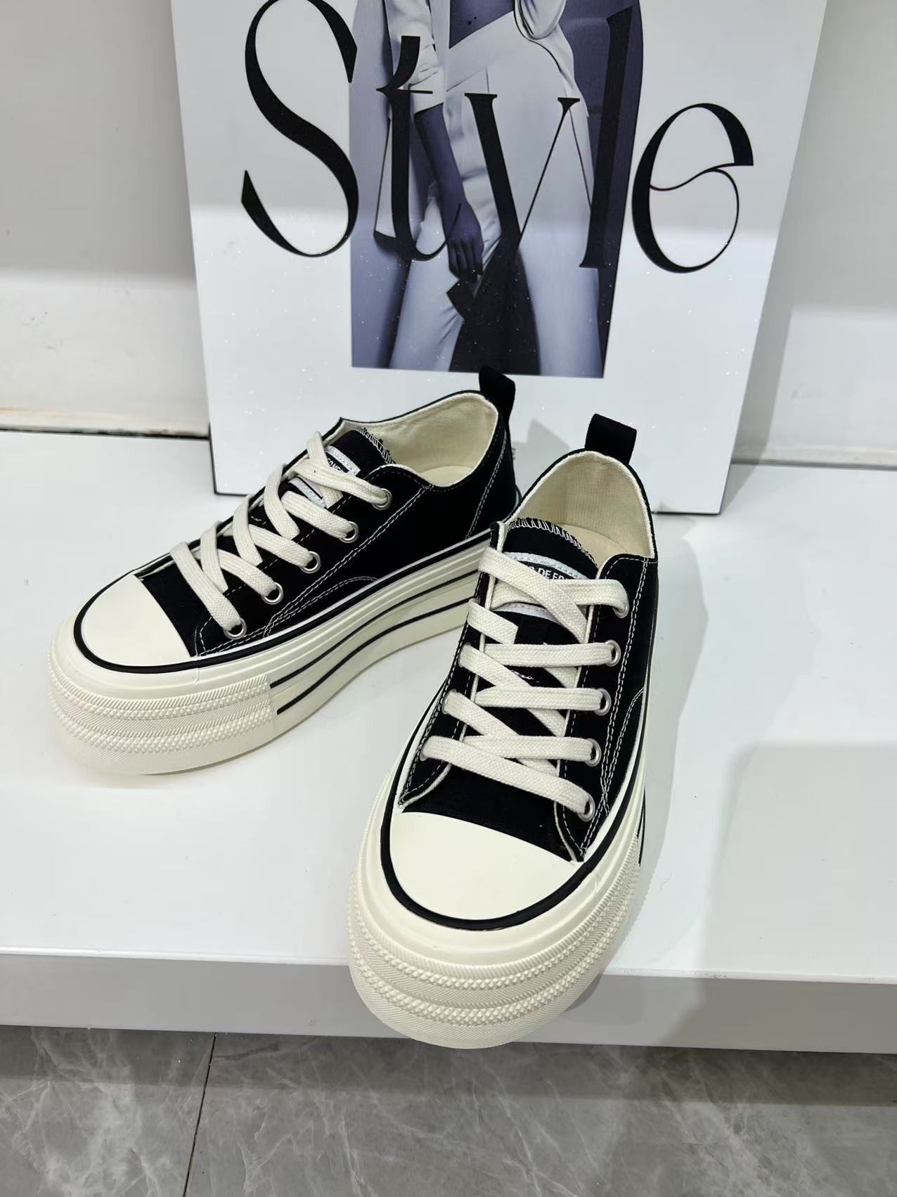 1212#新款百搭舒适系带休闲黑白小布鞋女款