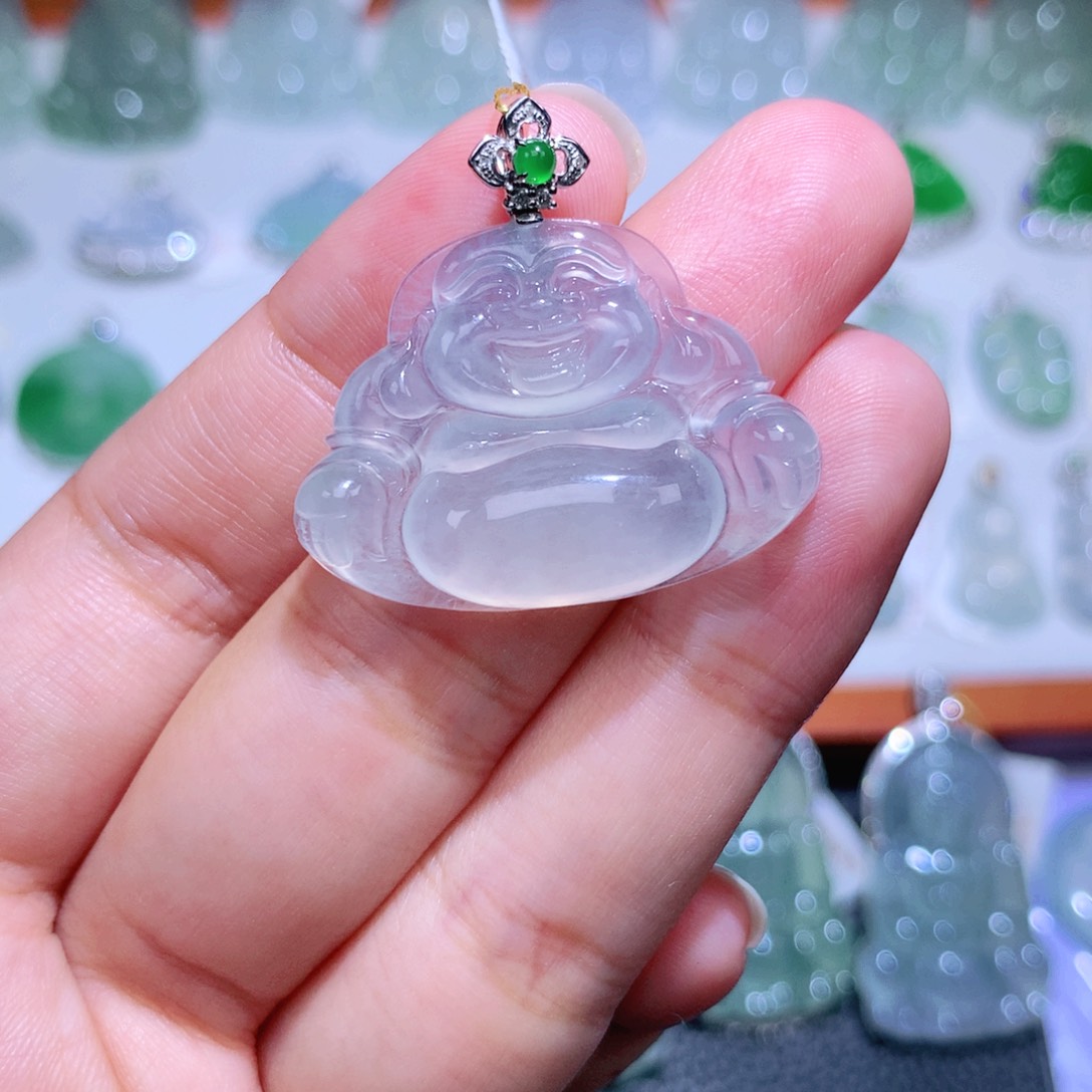 颈饰18K金镶嵌翡翠佛公