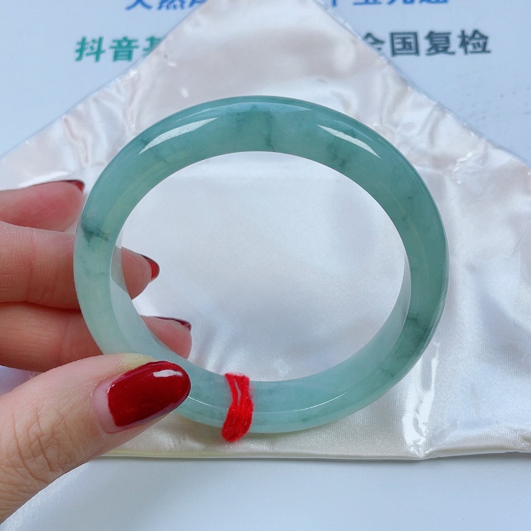 翡翠未镶嵌手镯天然