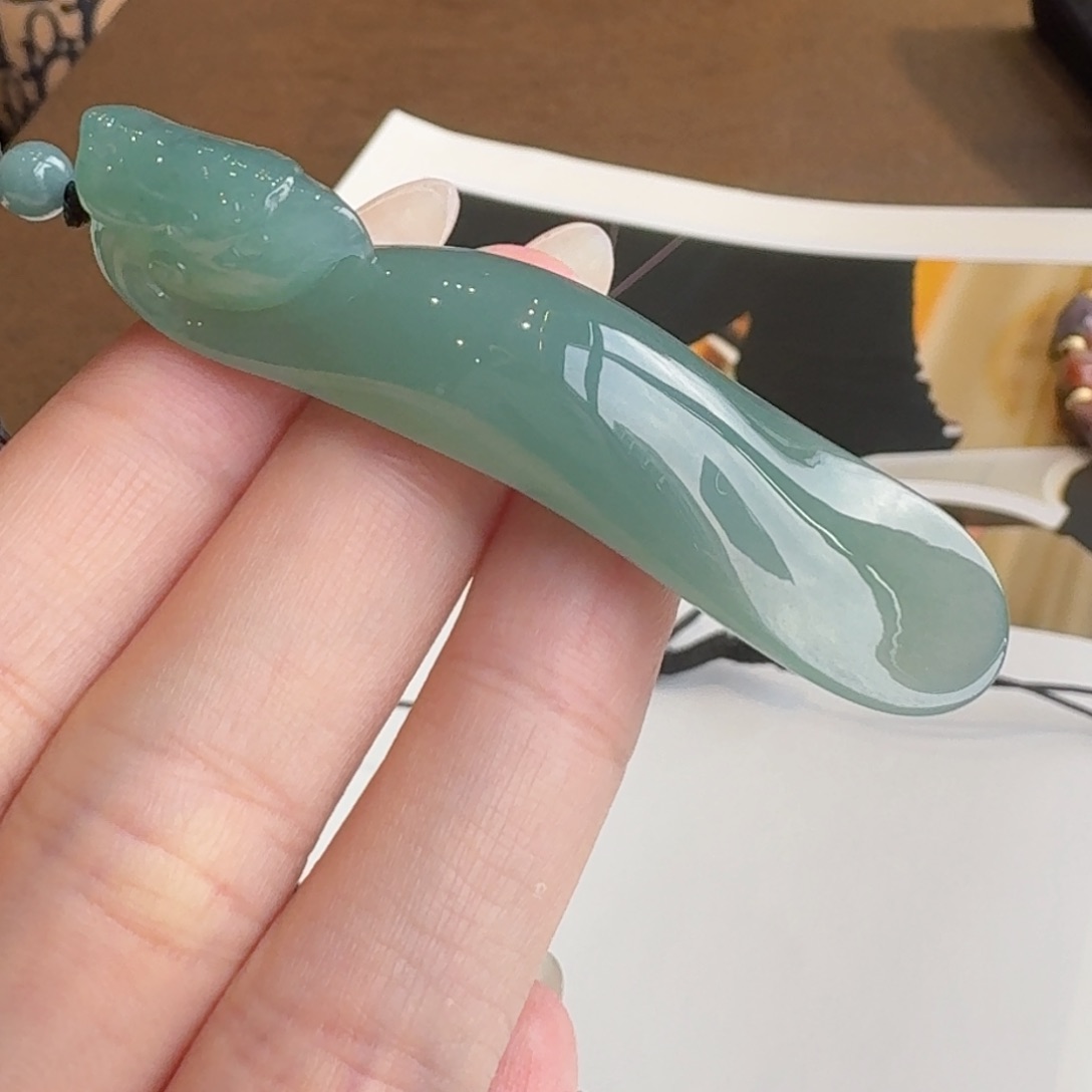 翡翠颈饰未镶嵌百*仿古青鸟