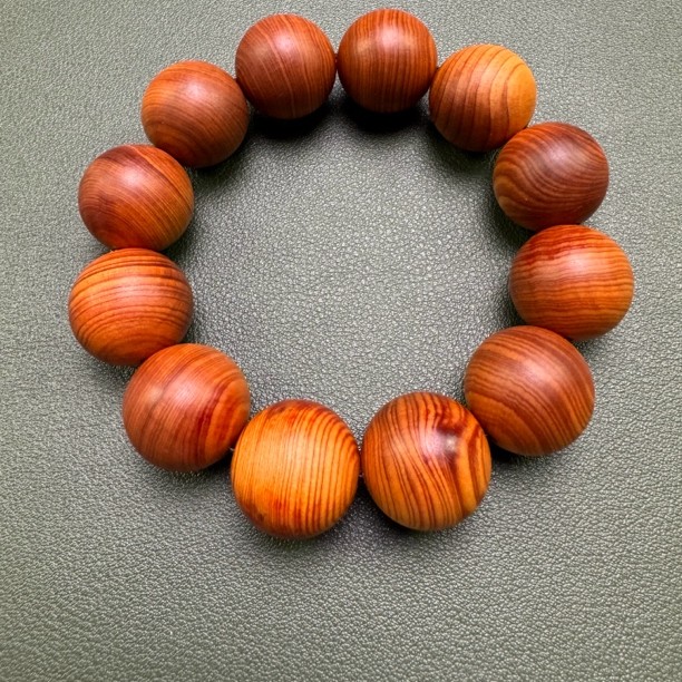 崖柏红油老料2.0单圈手串