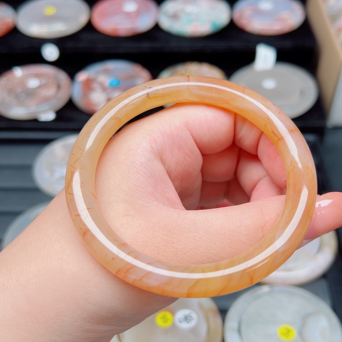 手镯玛瑙/玉髓未镶嵌62