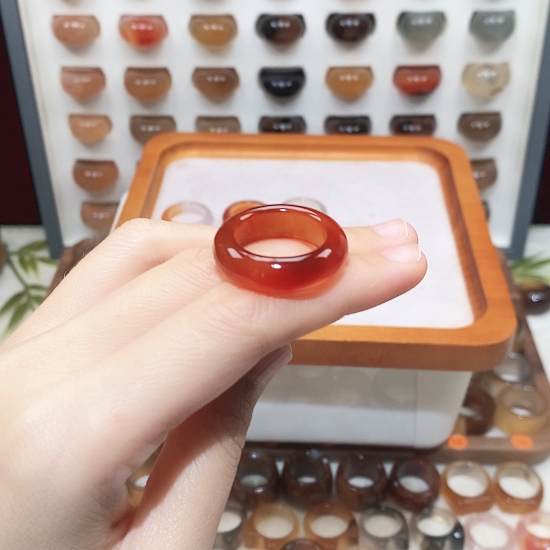 暖***鑫玛瑙/玉髓未镶嵌戒指港20