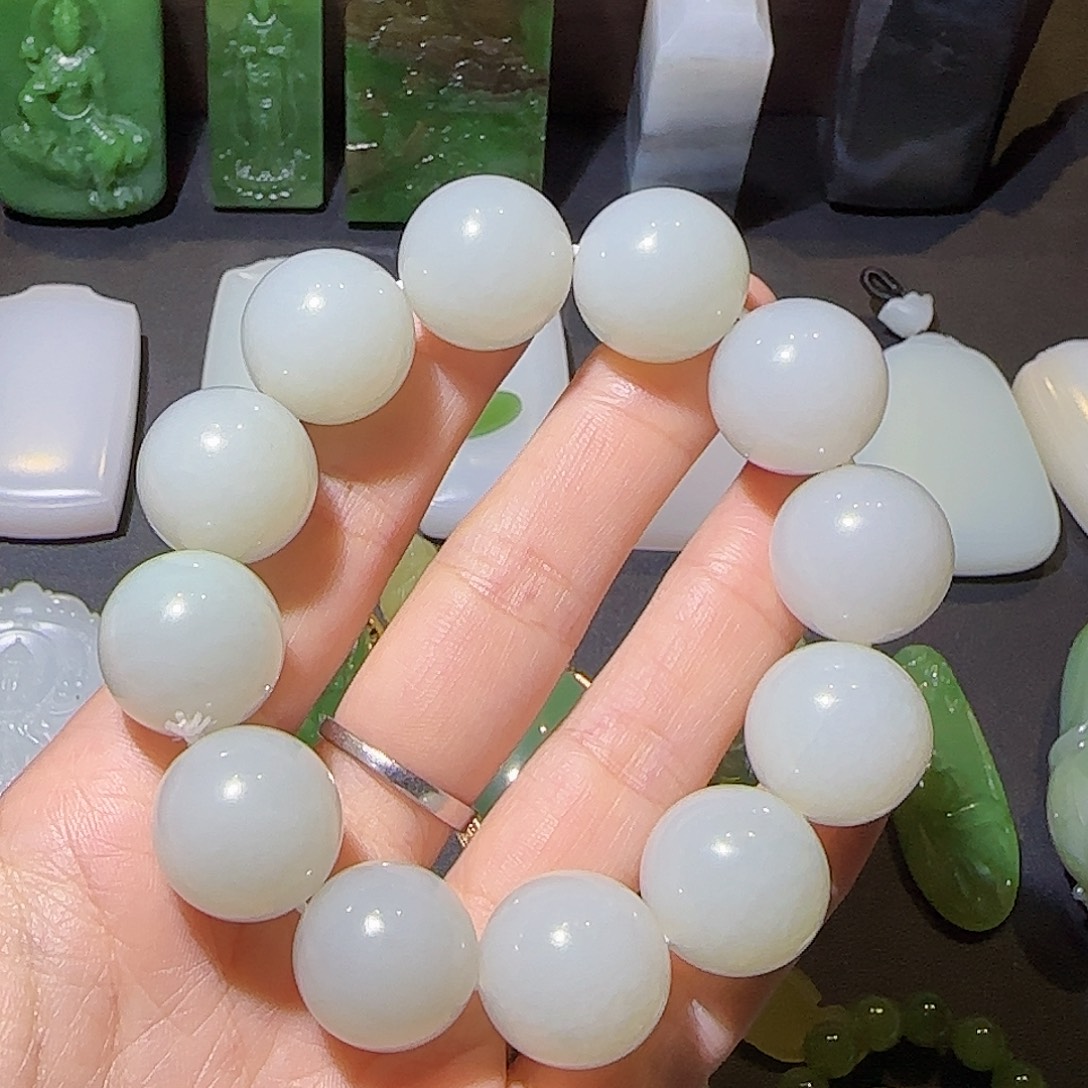 和田玉未镶嵌手链