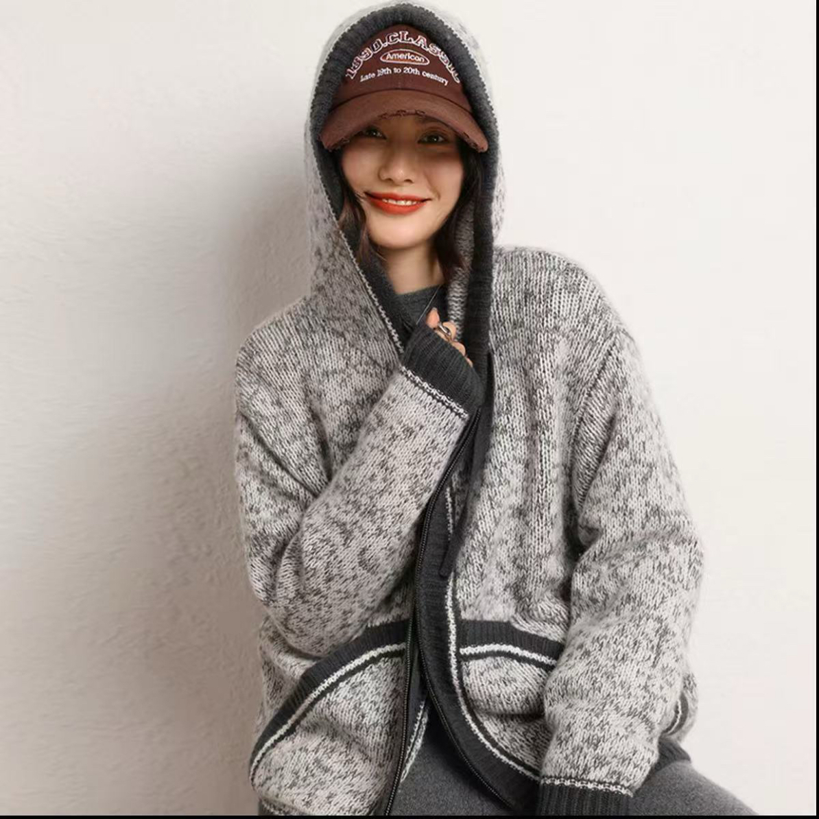 邓肯针织衫女复古学院风撞色廓版加厚连帽开衫5188