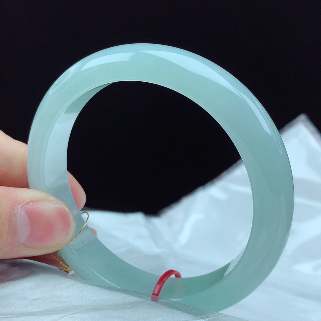 翡翠手镯未镶嵌57圈1588