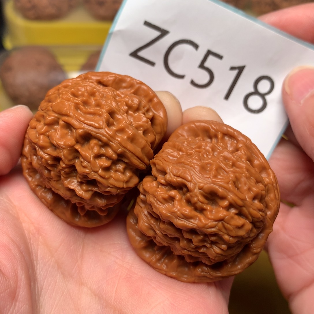 文玩核桃把件红皮球白40