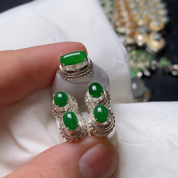 定制翡翠未镶嵌5号链接