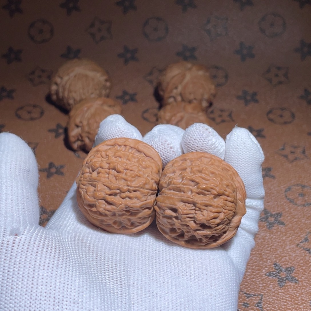 ㅤ****文玩核桃吊坠38全品石子磨