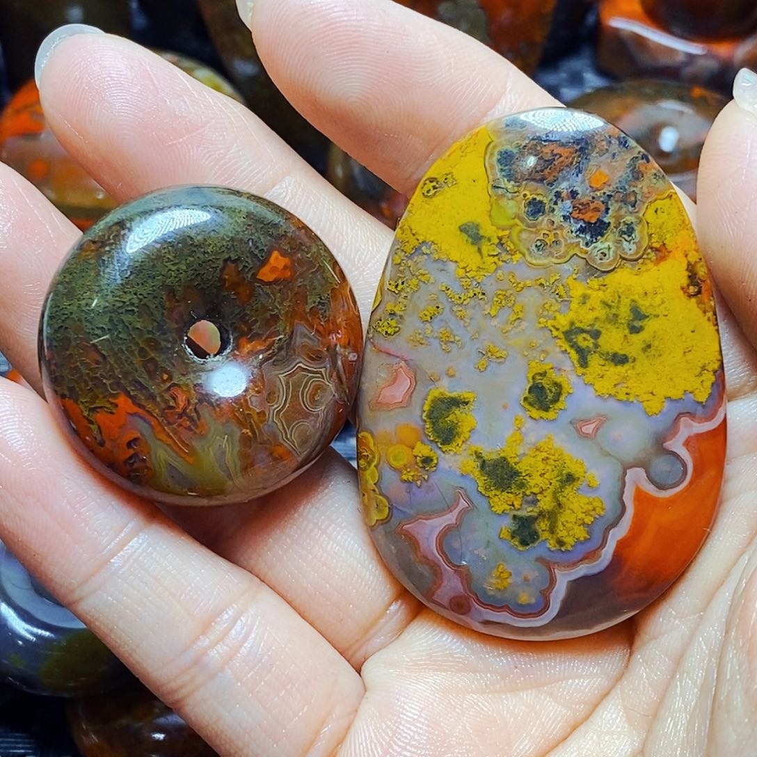 未镶嵌颈饰玛瑙/玉髓。*。