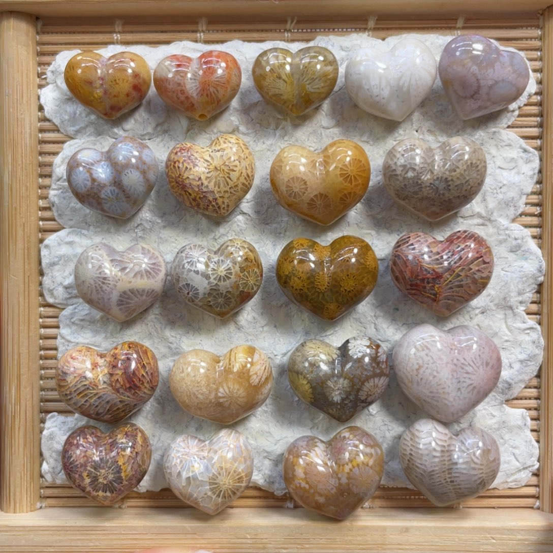 硅化玉未镶嵌颈饰屁桃爱心30米1个