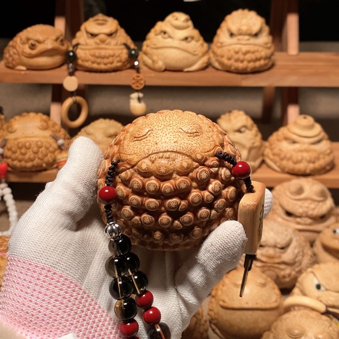 竹找****草竹根雕金蟾竹根雕