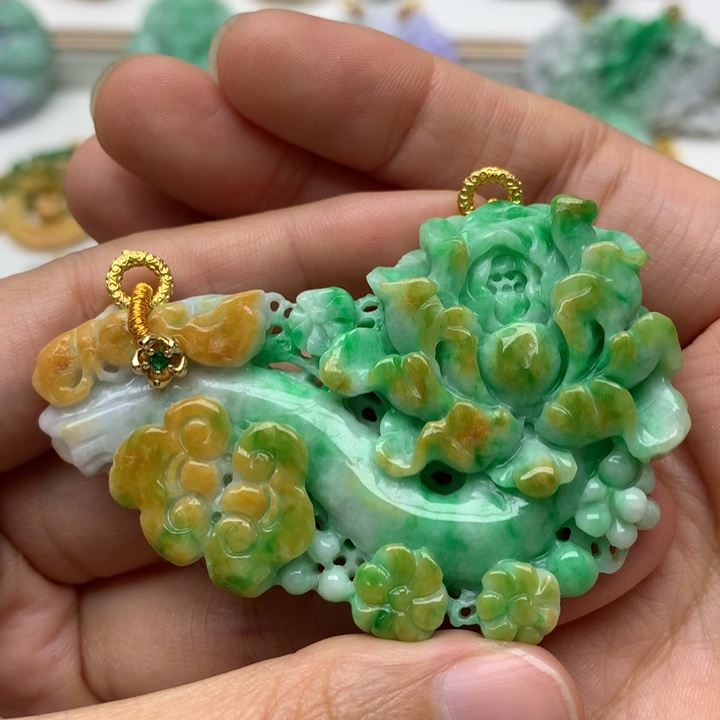 颈饰未镶嵌翡翠正翡翠