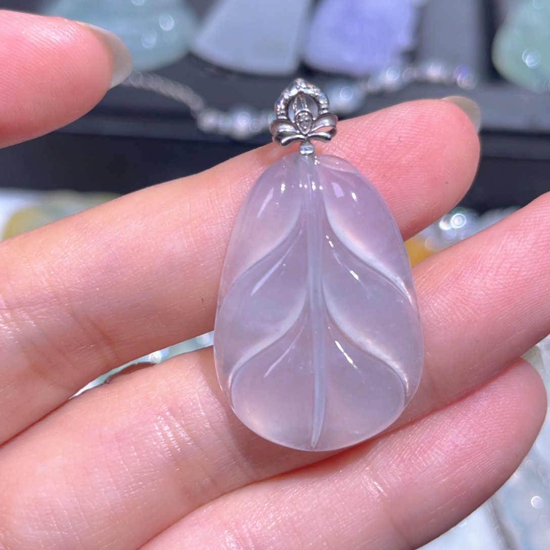 颈饰18K金镶嵌翡翠翡翠