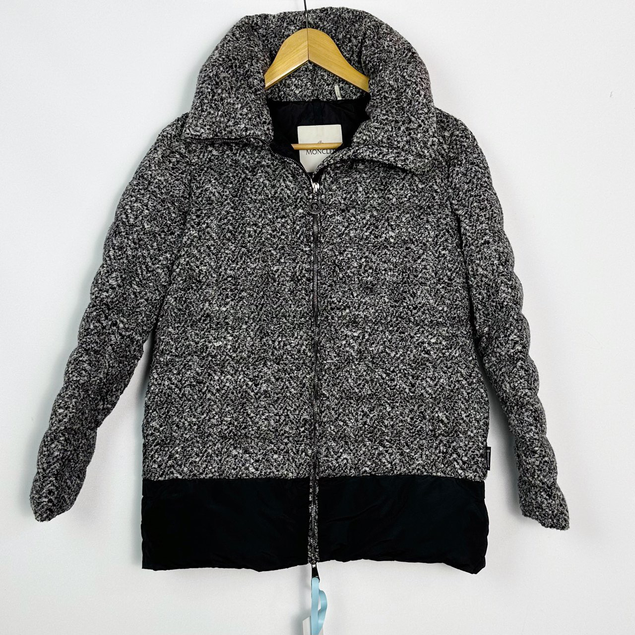 99新 MONCLER 1码 蒙口 黑白毛呢羽绒服 lm3058