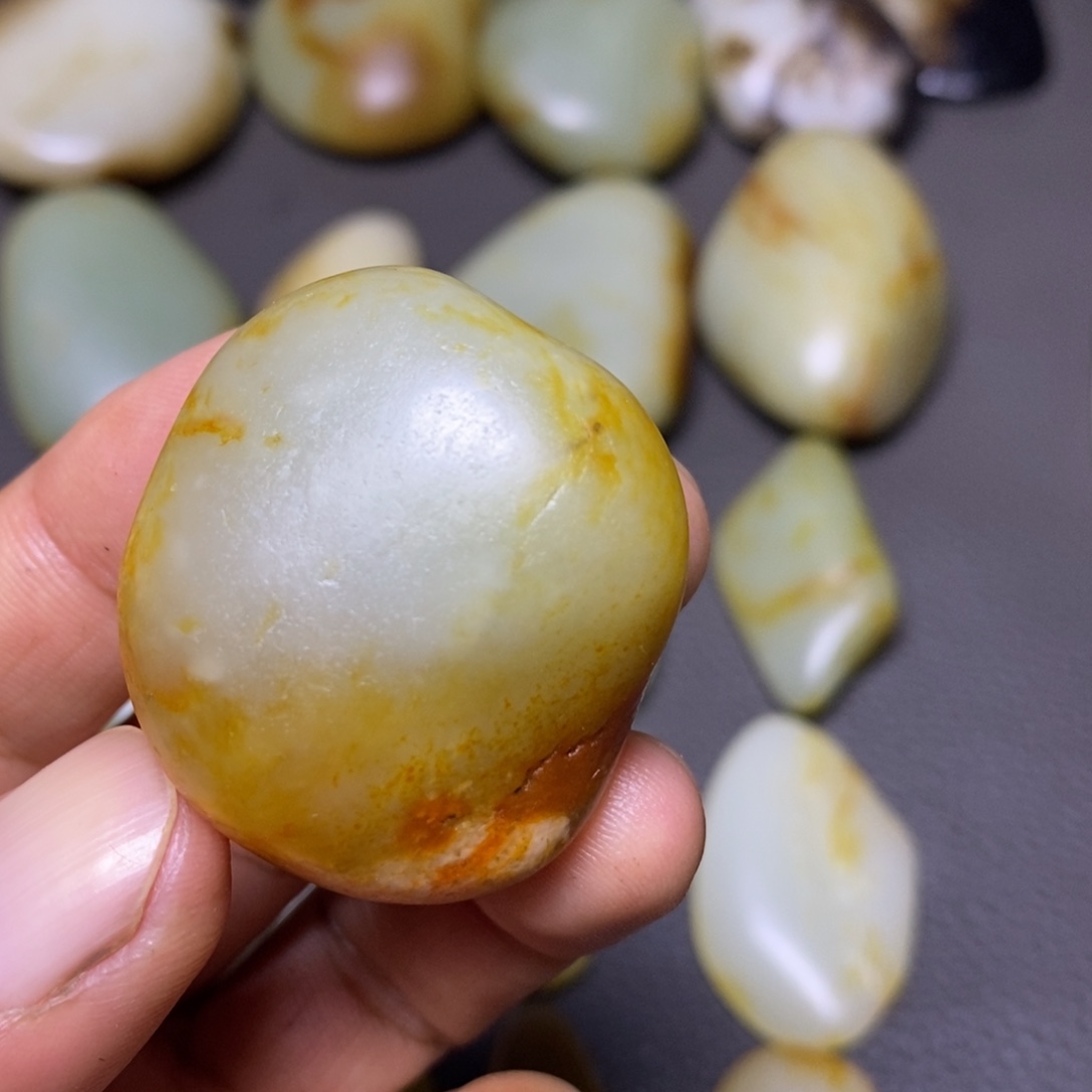 和田玉（糖玉）未镶嵌挂件