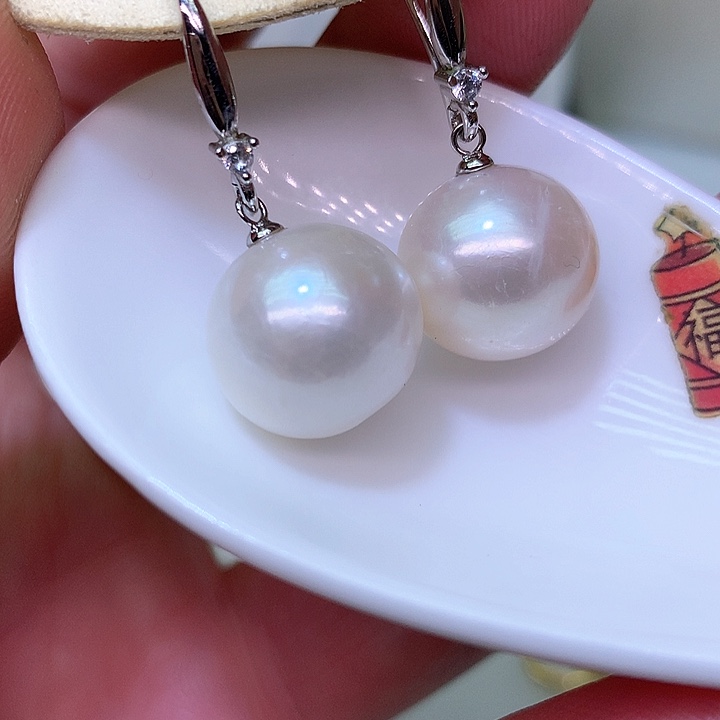 银S925镶嵌耳饰淡水珍珠