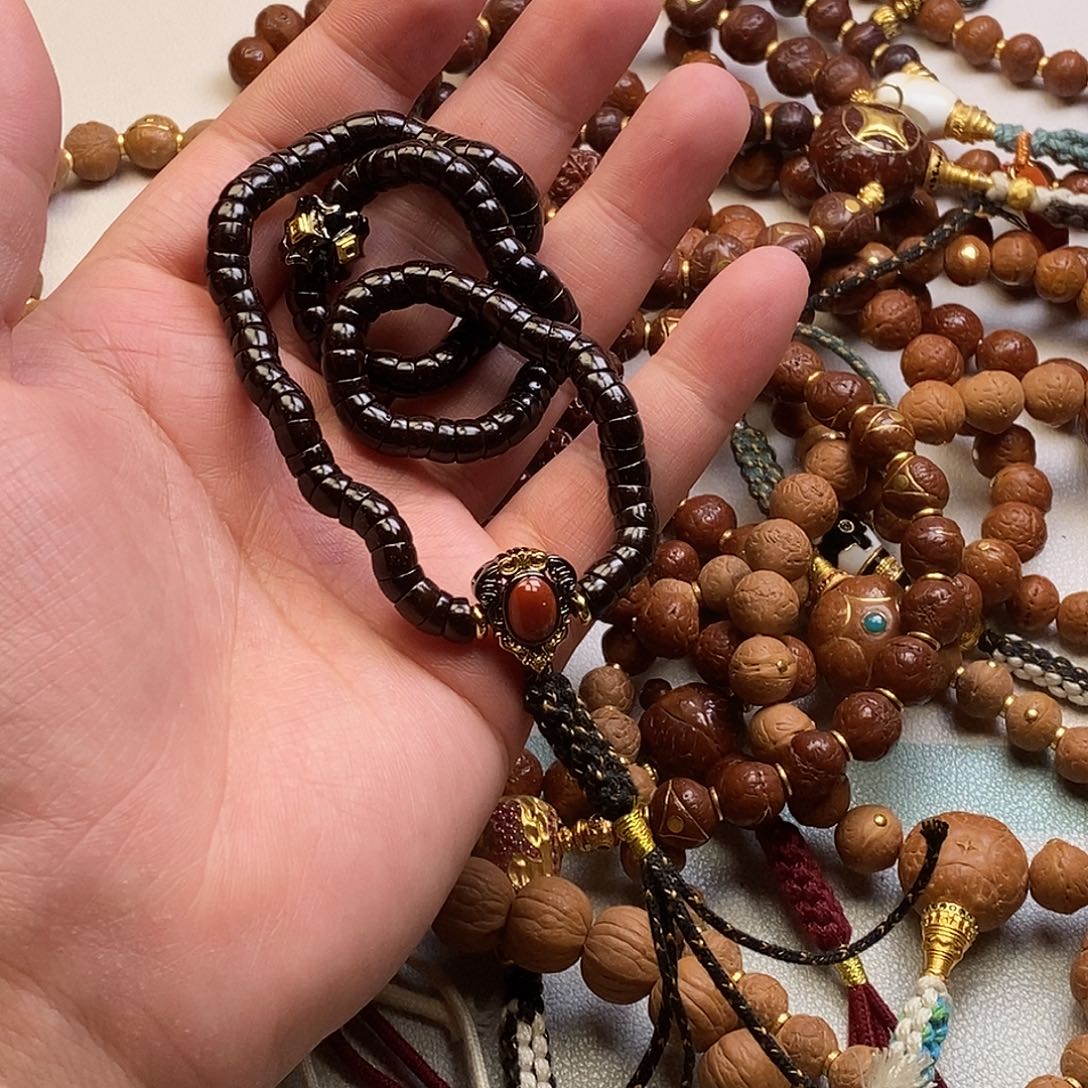 椰蒂吊坠。。。。。。。。。。。