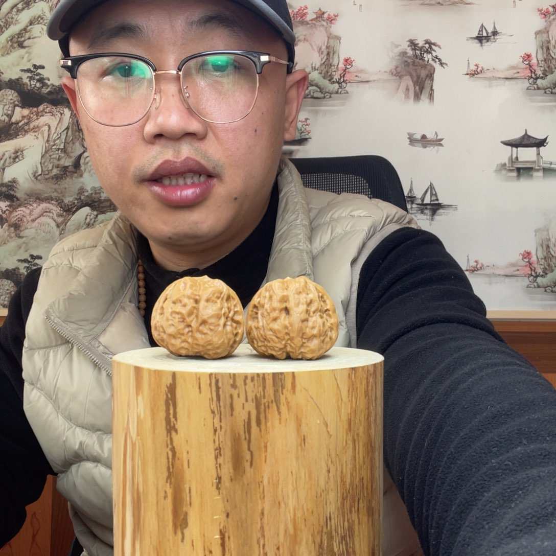 文玩核桃把件蛤蟆头