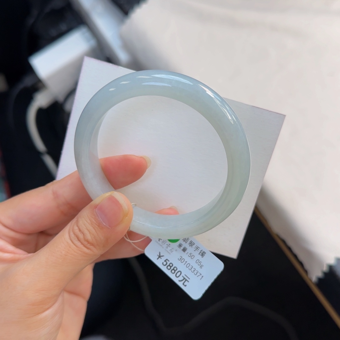 翡翠颈饰未镶嵌55.5晴底