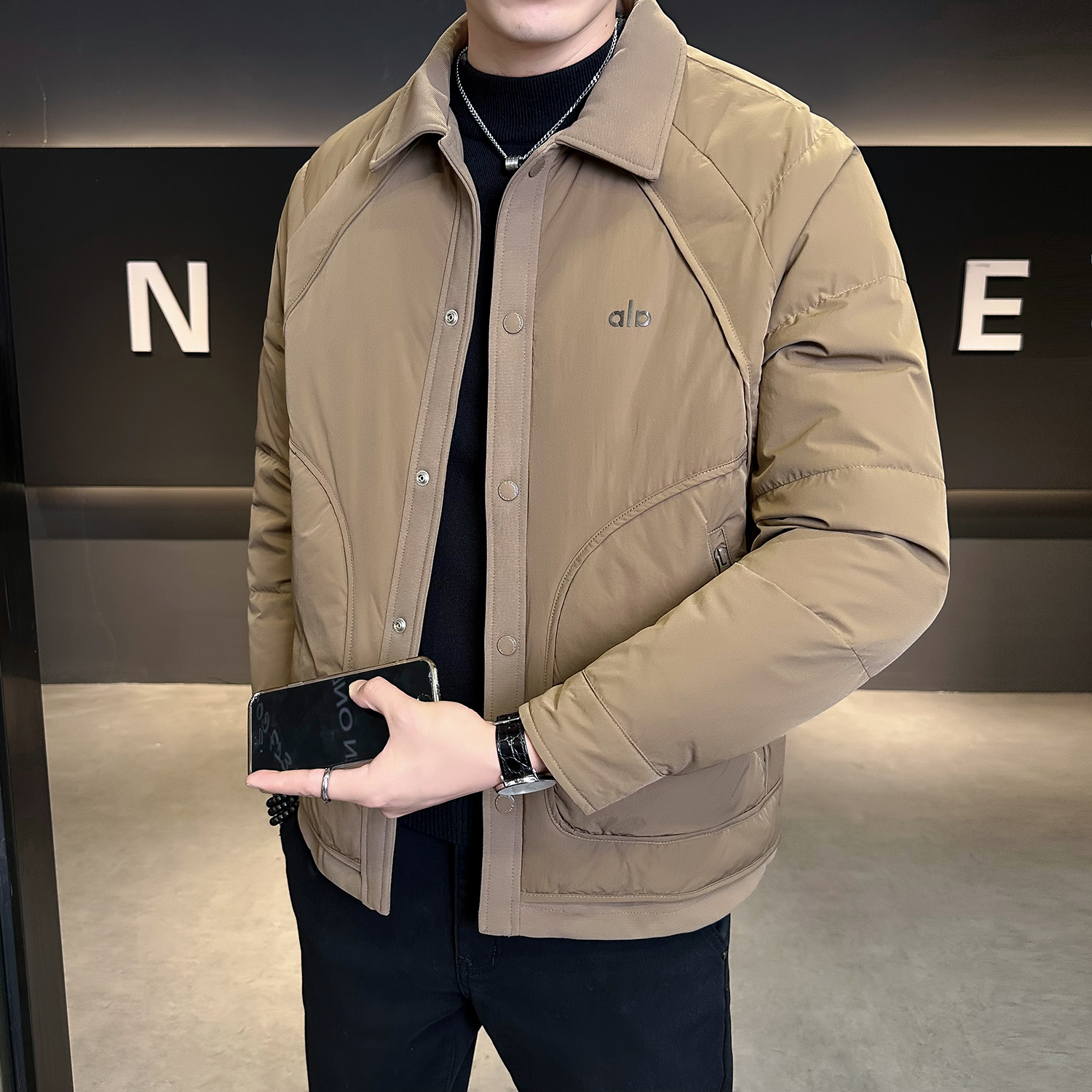 秋冬新款男士拼接轻薄羽绒服流光复古风翻领百搭防风保暖短款外套