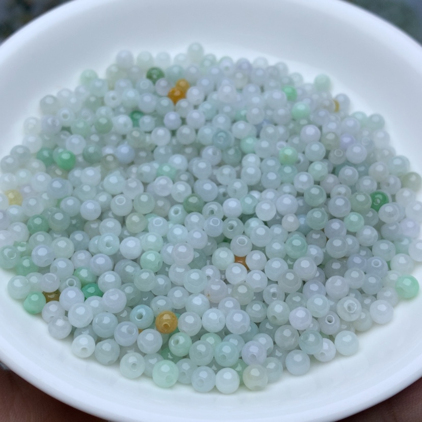 【闪购商品】翡翠手链未镶嵌卡3.5冰绿白100颗