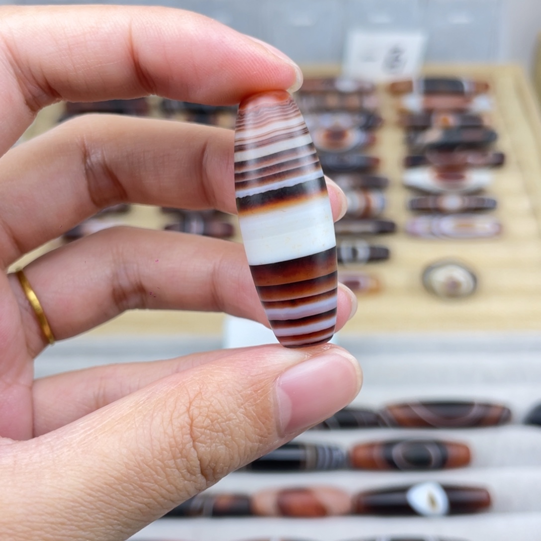 抖***抖玛瑙/玉髓合金颈饰