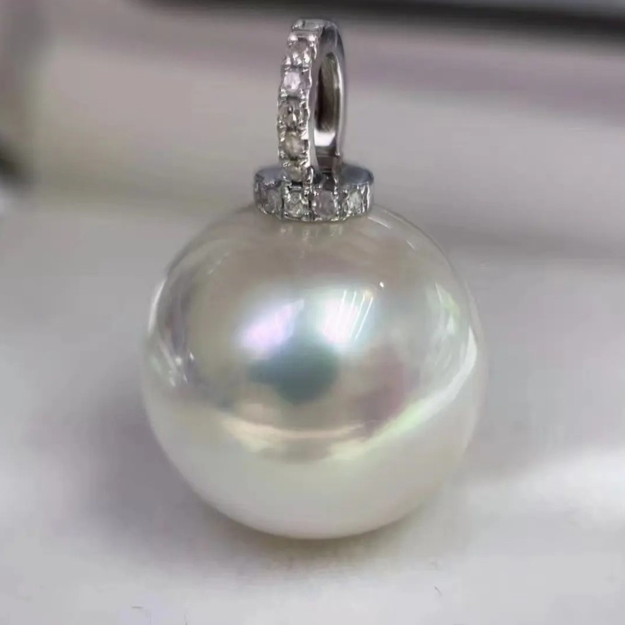 15mm左右淡水珍珠吊坠赠链子