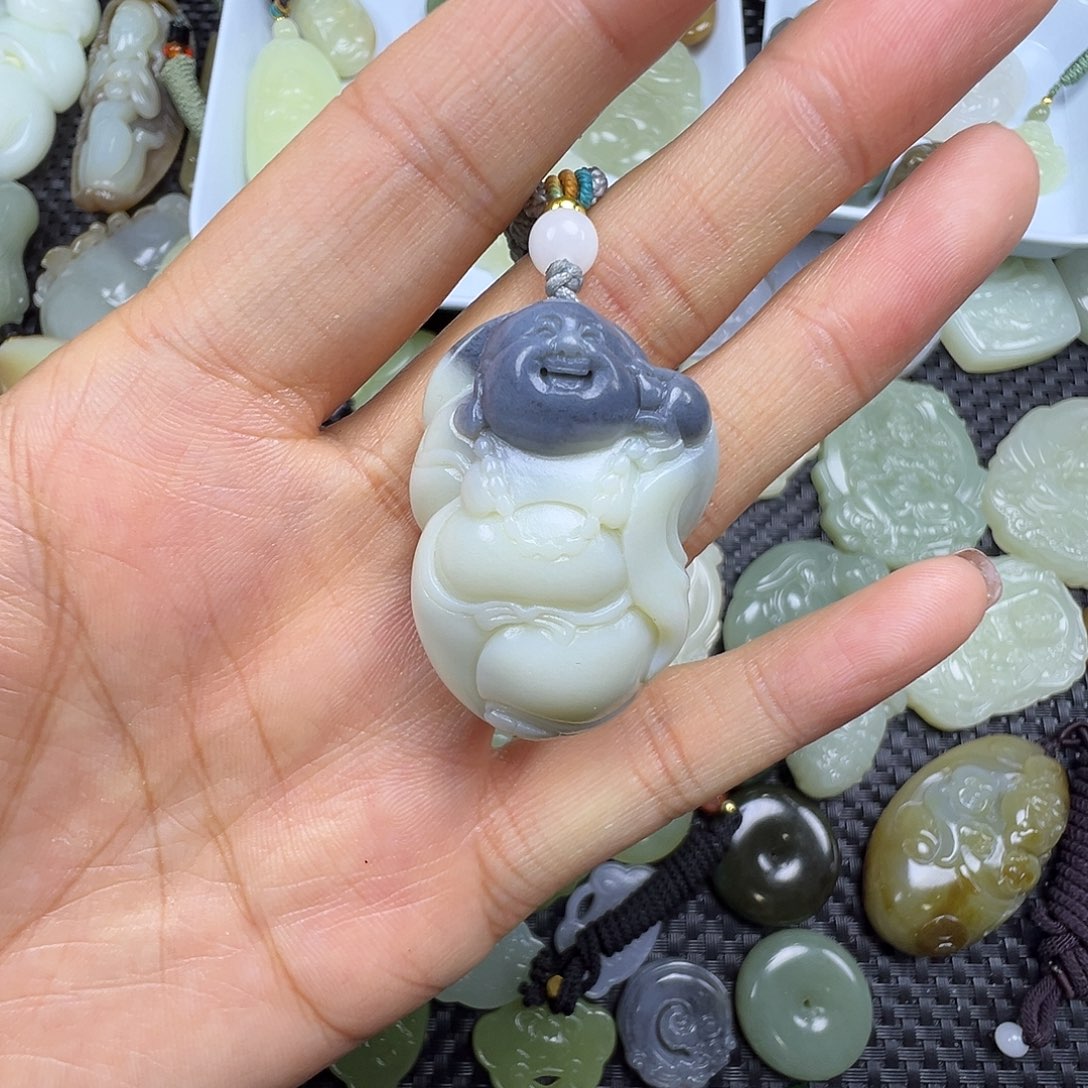 ꧔***₄和田玉未镶嵌吊坠(赠链)不要证，送礼物